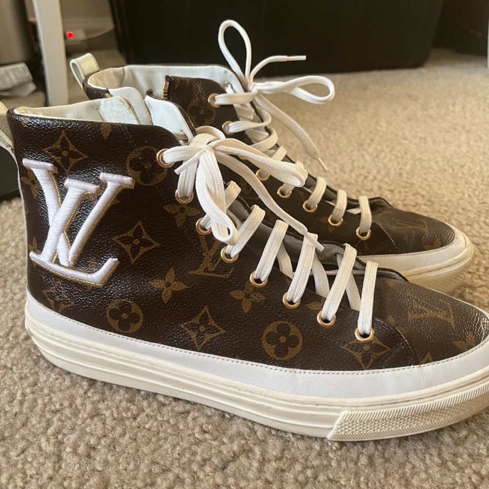 Louis Vuitton Sneakers